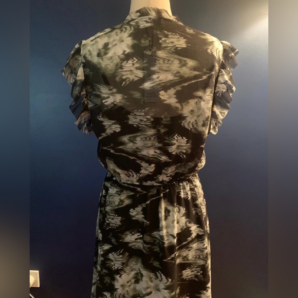 NWT - Steve Madden dress (S) - Picture 5 of 10